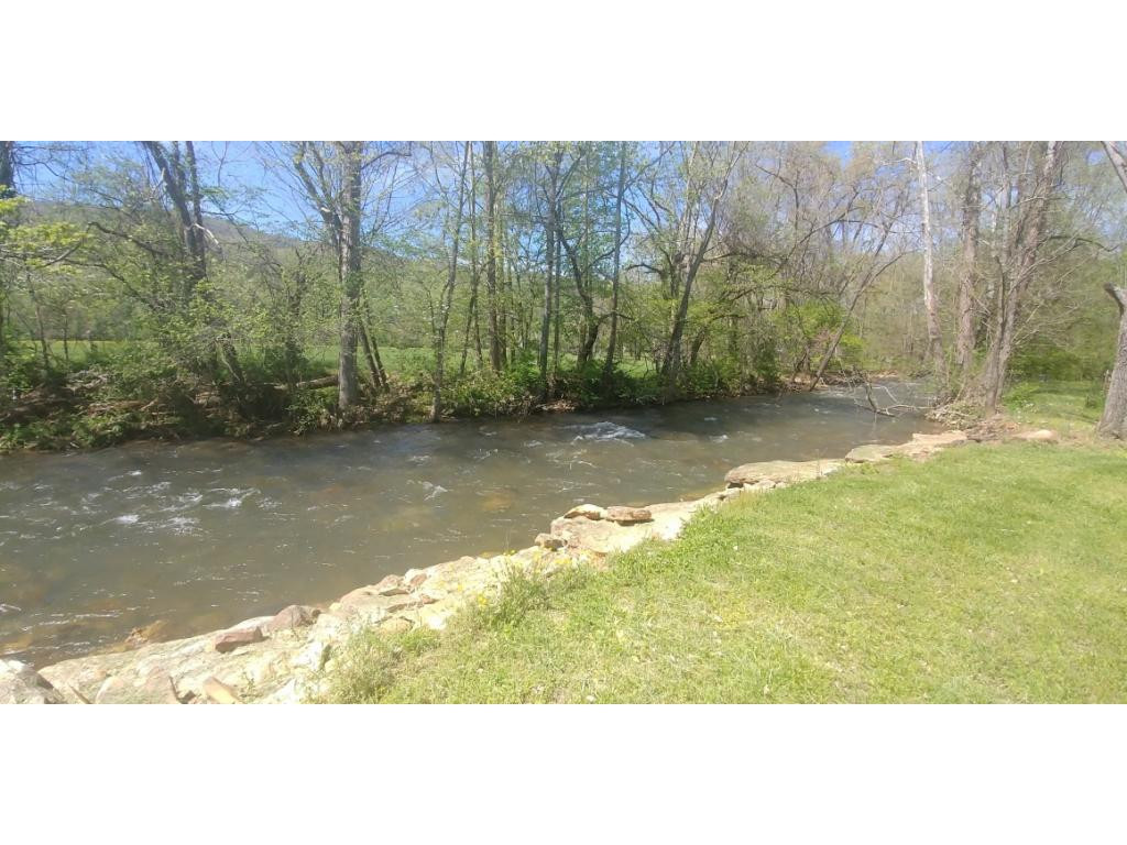 251 Price Road Elizabethton, TN 37643 - Photo 36 of 36 Beautiful creek wrock bank