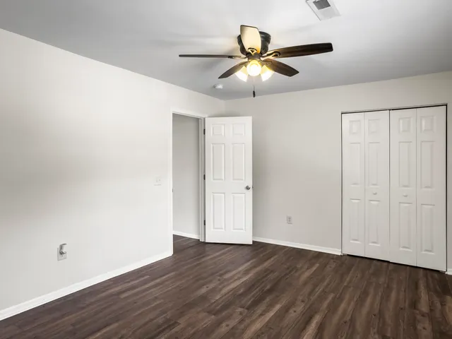 $199,900 | 415 Parkdale Drive, Unit 9E, Charleston, SC 29414