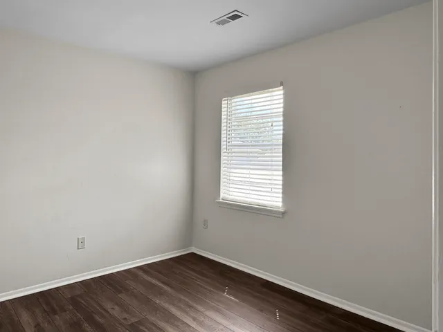 $199,900 | 415 Parkdale Drive, Unit 9E, Charleston, SC 29414