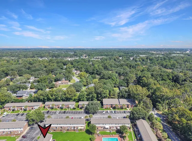 $199,900 | 415 Parkdale Drive, Unit 9E, Charleston, SC 29414