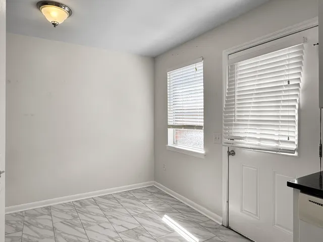 $199,900 | 415 Parkdale Drive, Unit 9E, Charleston, SC 29414