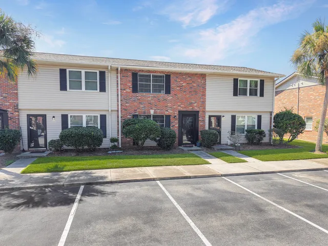 $199,900 | 415 Parkdale Drive, Unit 9E, Charleston, SC 29414