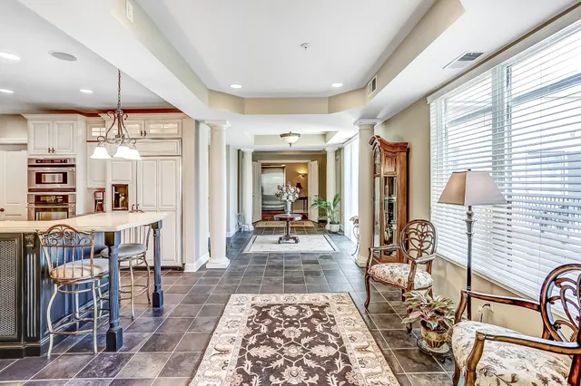 $1,399,000 | 1070 Grandview Court Northeast, Unit 405, Columbia Heights, MN 55421