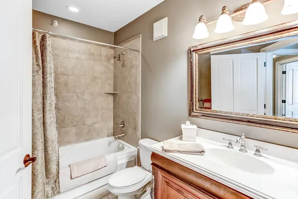 $1,399,000 | 1070 Grandview Court Northeast, Unit 405, Columbia Heights, MN 55421