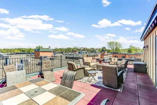 $1,399,000 | 1070 Grandview Court Northeast, Unit 405, Columbia Heights, MN 55421