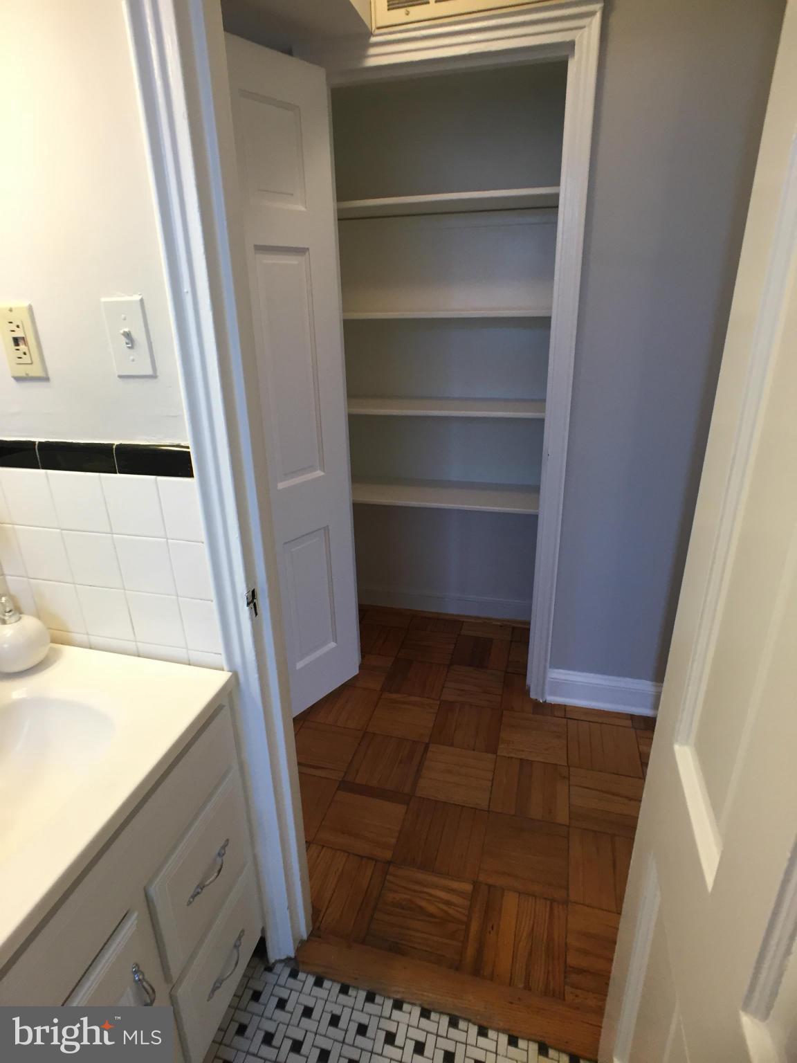 30 South Old Glebe Road, Unit 302E Arlington, VA 22204 - Photo 11 of 21