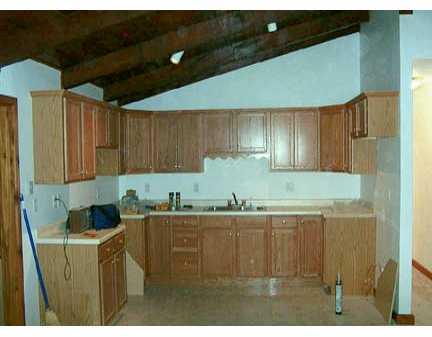 910 Maple Road Acme, PA 15610 - Photo 2 of 4 Gallery Image 2
