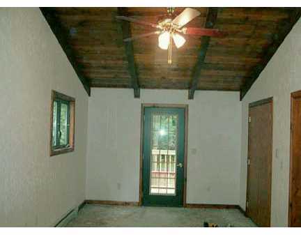 910 Maple Road Acme, PA 15610 - Photo 4 of 4 Gallery Image 4
