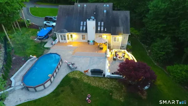 $999,990 | 15 Maplecrest Drive, Danbury, CT 06811