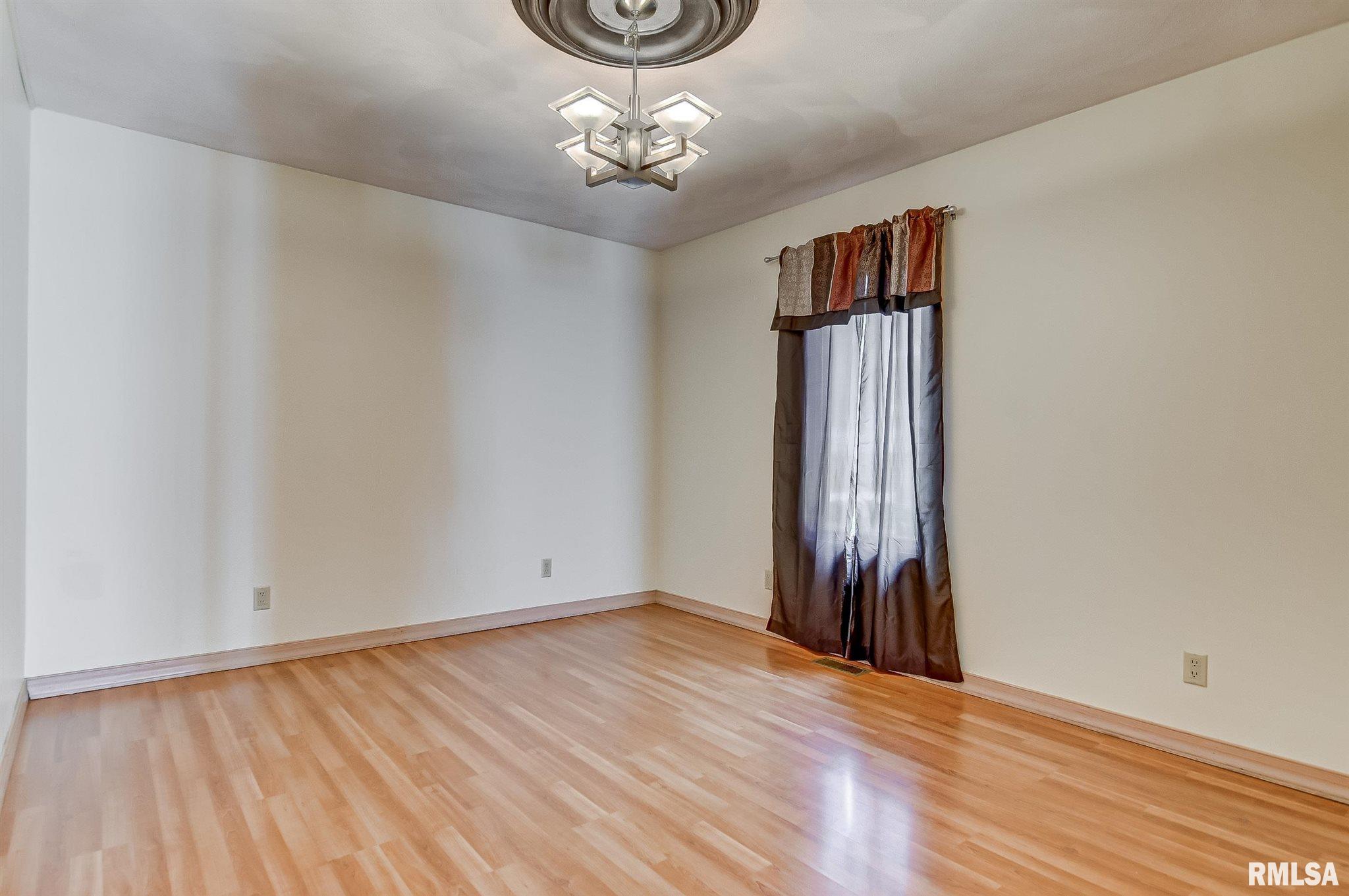 4073 Mill Stone Drive Springfield, IL 62711 - Photo 15 of 39