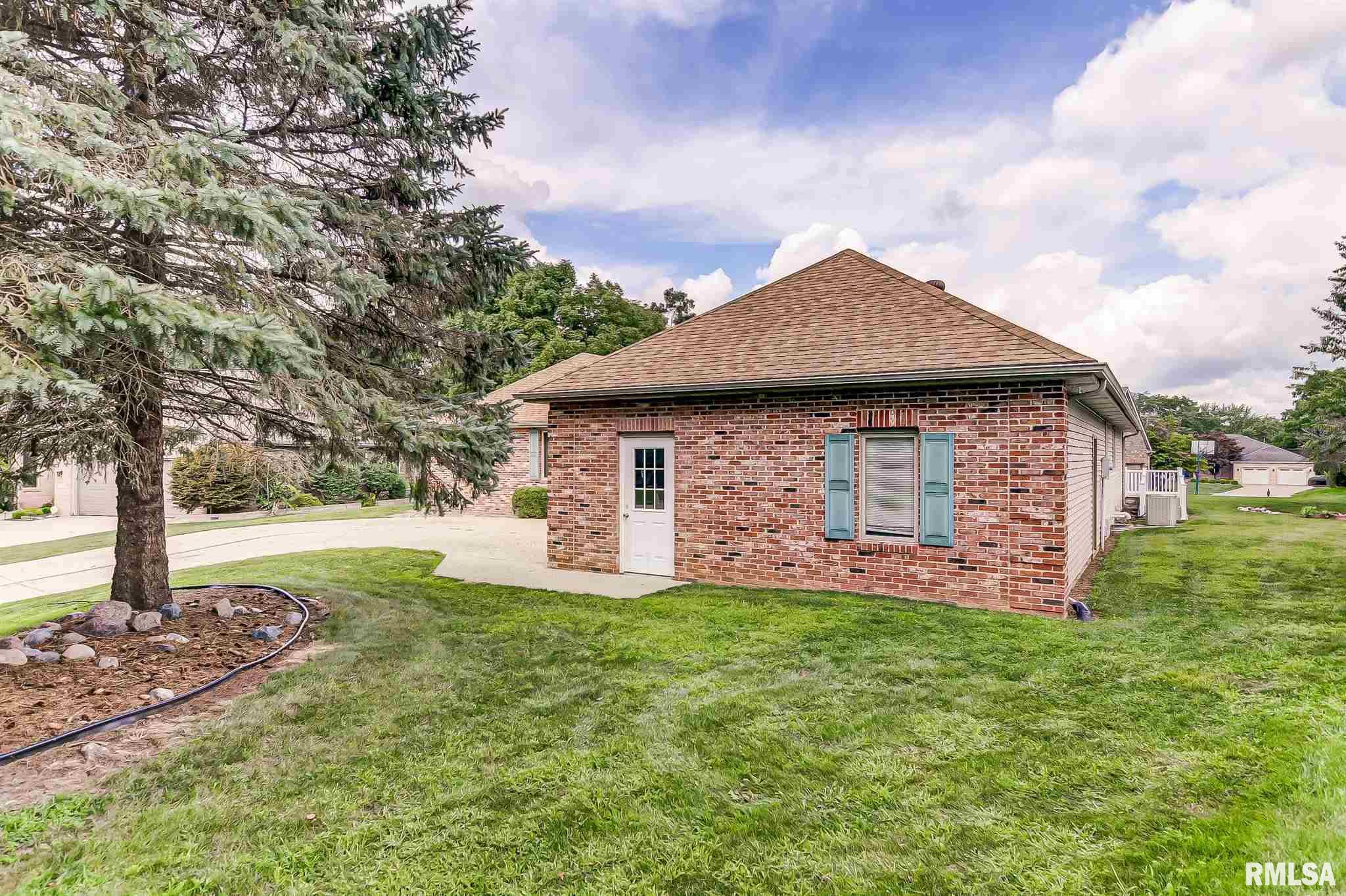 4073 Mill Stone Drive Springfield, IL 62711 - Photo 4 of 39