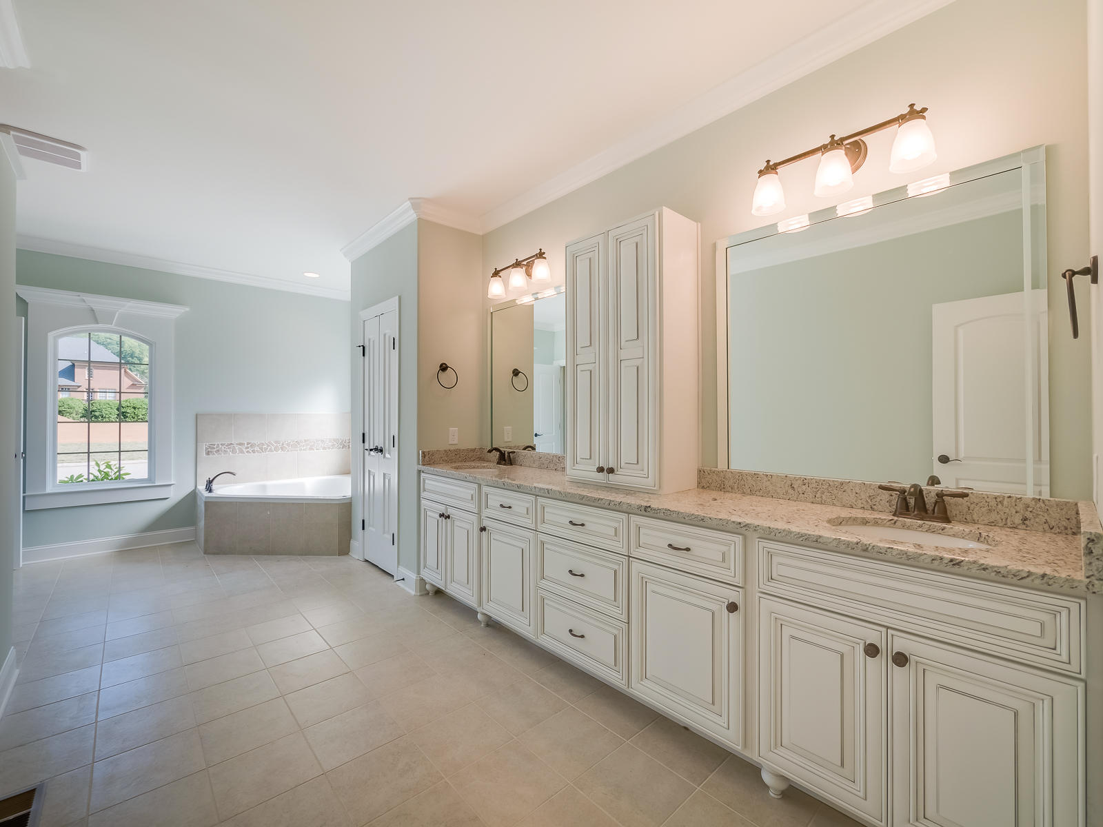 6365 Deep Canyon Road Hixson, TN 37343 - Photo 17 of 41 6365_DeepCanyonRd-19