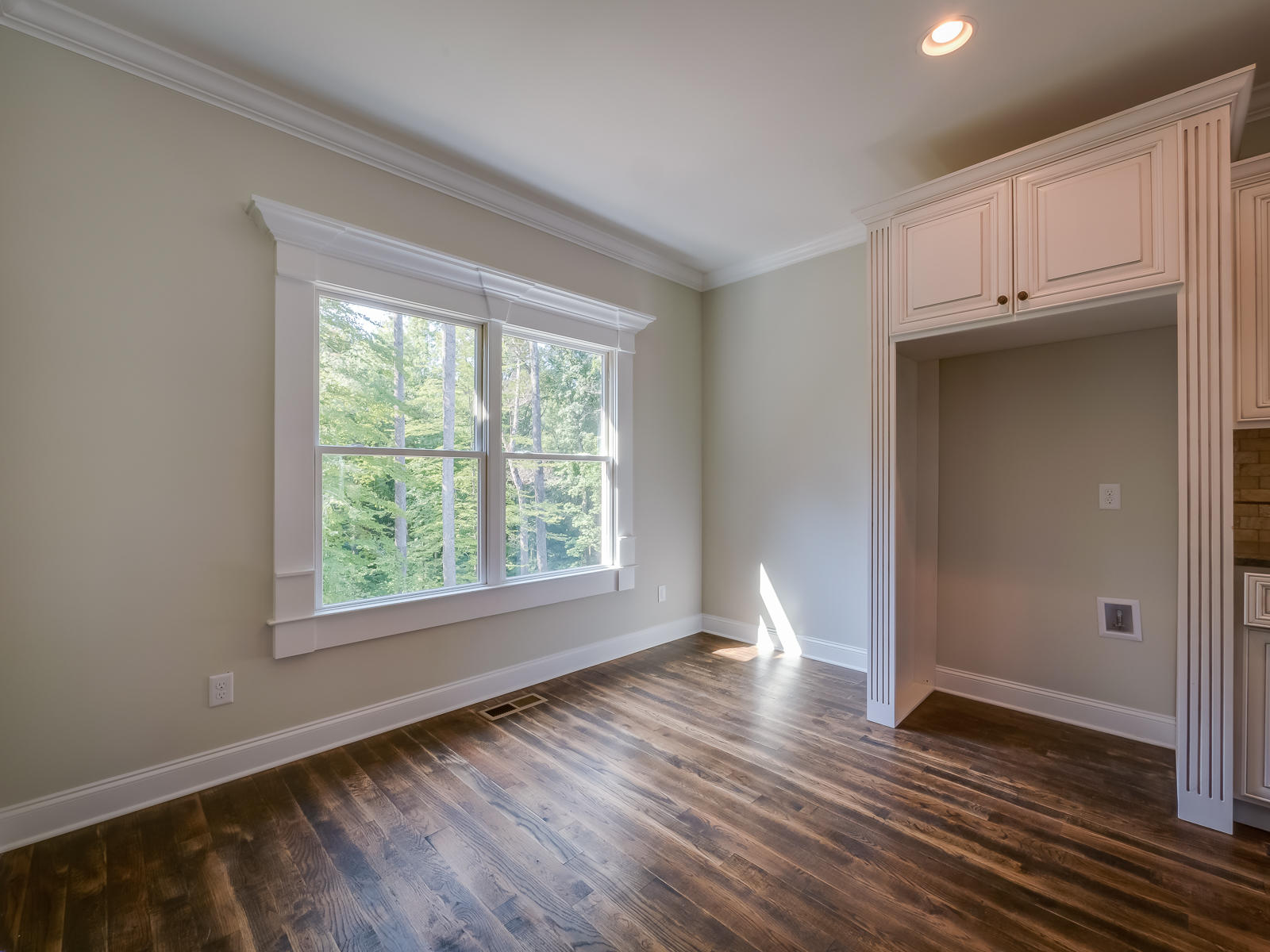 6365 Deep Canyon Road Hixson, TN 37343 - Photo 9 of 41 6365_DeepCanyonRd-12