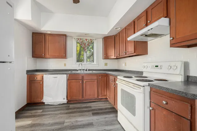 $99,000 | 110 North Disbrow Street, Cassopolis, MI 49031