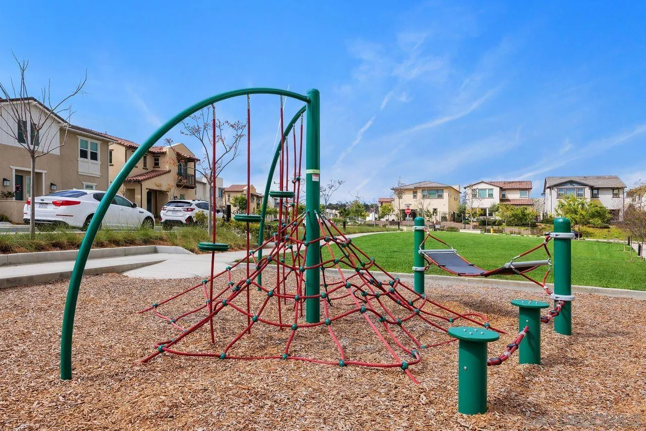 565 Townsend Way San Marcos, CA 92078 - Photo 27 of 33 a view of an chairs and table in the patio