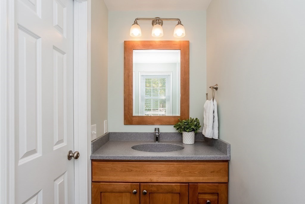 22 Northfield Road Longmeadow, MA 01106 - Photo 15 of 42 Gallery Image 15