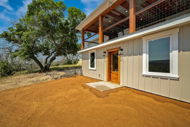 $799,000 | 111 Stoney Hills Road, Center Point, TX 78010