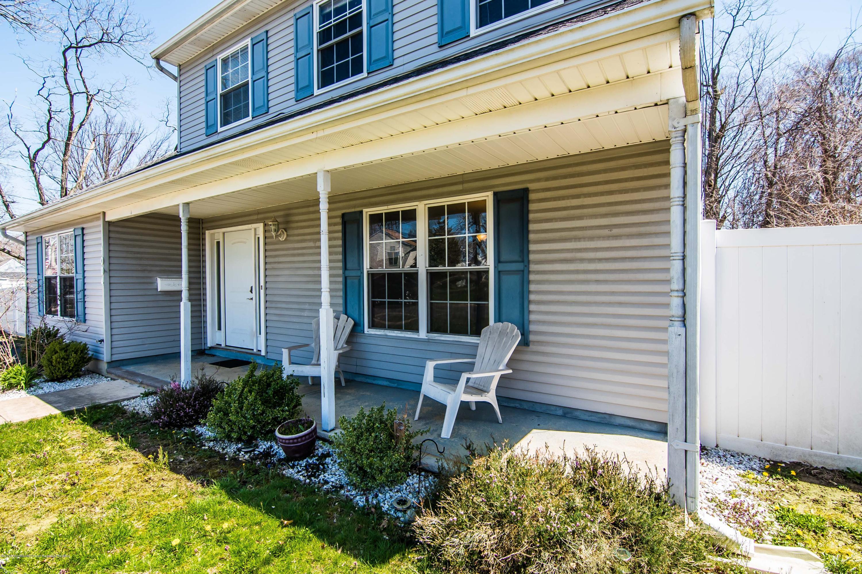1004 Shore Road Union Beach, NJ 07735 - Photo 3 of 35 1004 Shore Rd