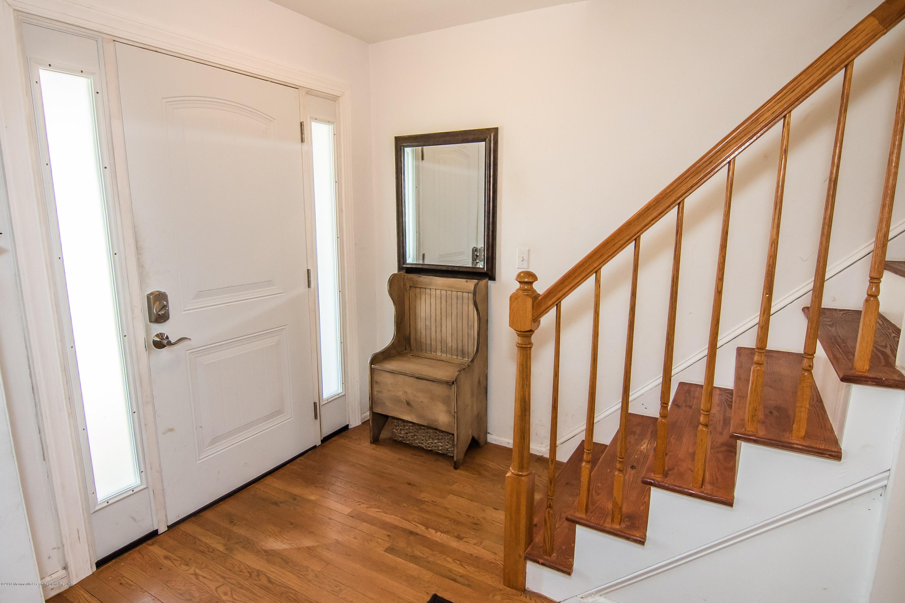 1004 Shore Road Union Beach, NJ 07735 - Photo 4 of 35 1004 Shore Rd