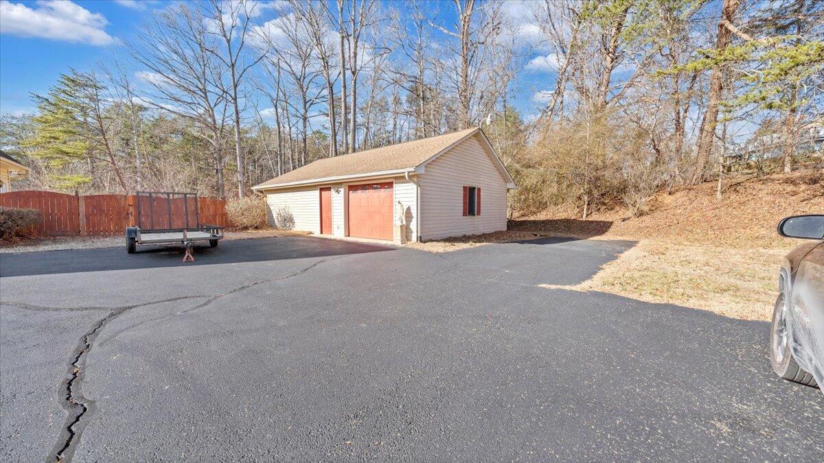 2469 Morgans Mill Road Goodview, VA 24095 - Photo 59 of 78 59-MIB08564