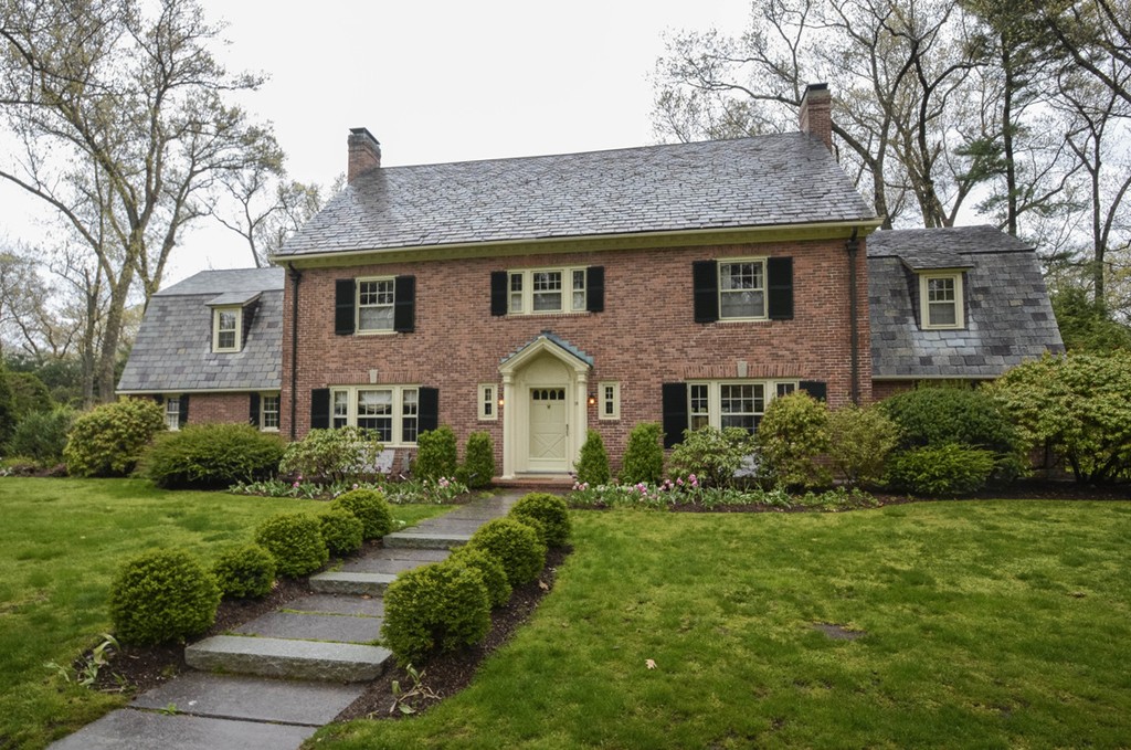 182 Farmington Road Longmeadow, MA 01106 - Photo 1 of 30 Gallery Image 1