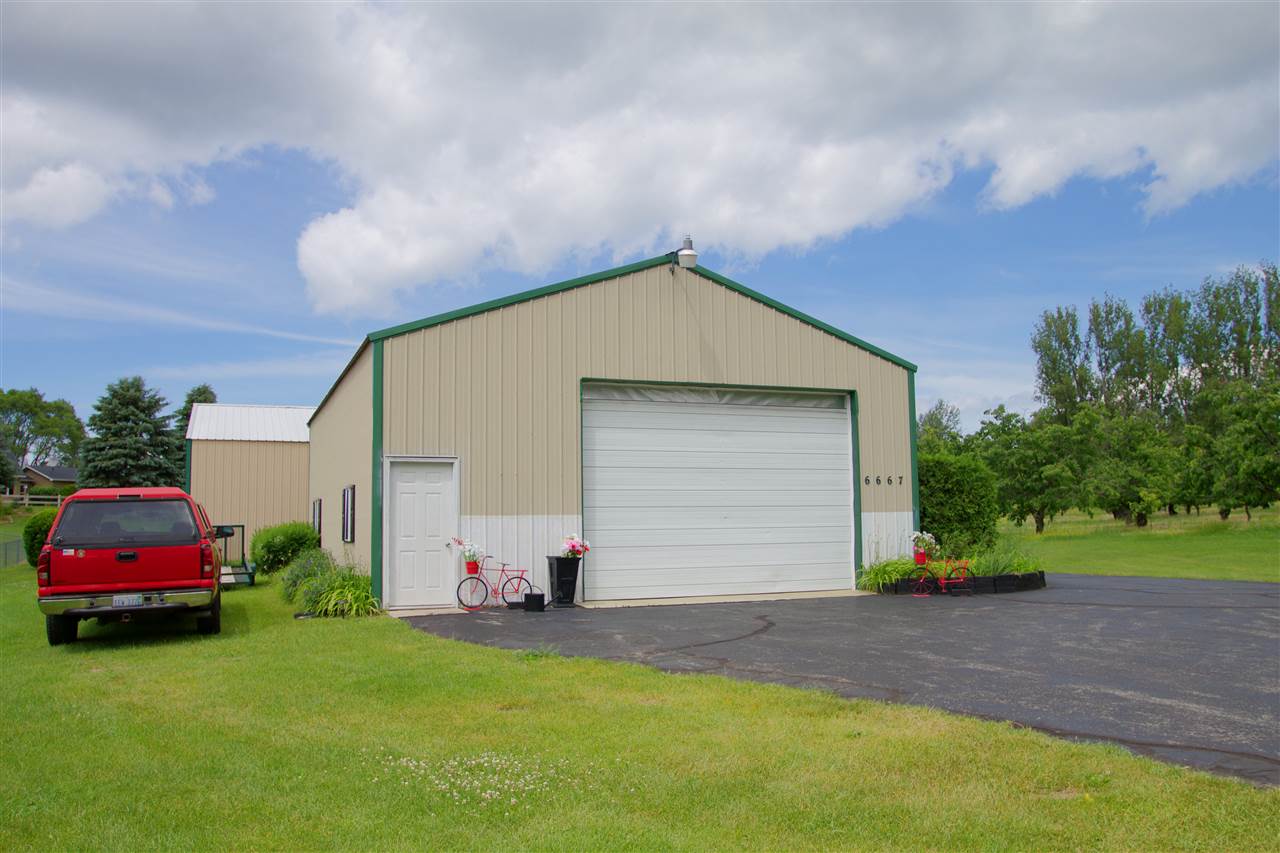 6667 East Harrys Road Traverse City, MI 49684 - Photo 52 of 54 1879097-51.JPG