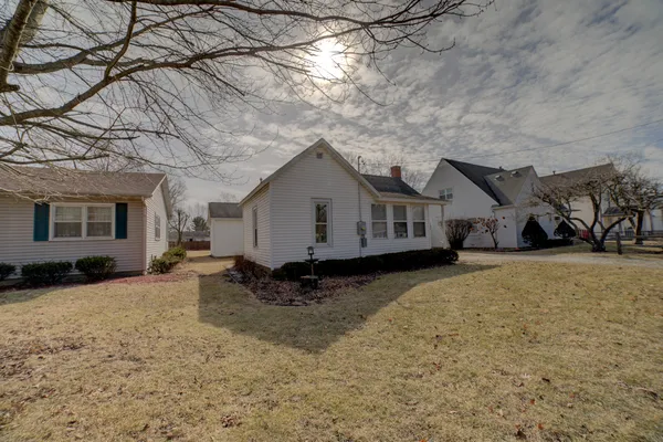 $40,000 | 555 East Mulberry Street, Watseka, IL 60970