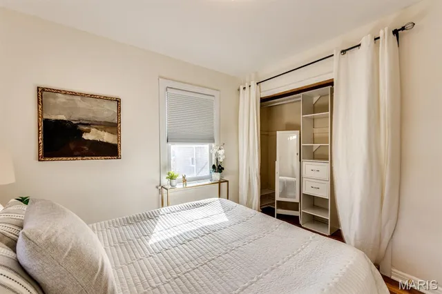 $204,900 | 7720 Weston Place, St. Louis, MO 63117