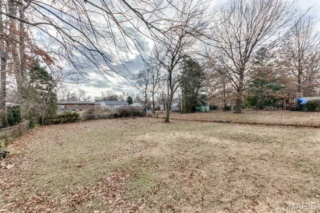 $204,900 | 7720 Weston Place, St. Louis, MO 63117