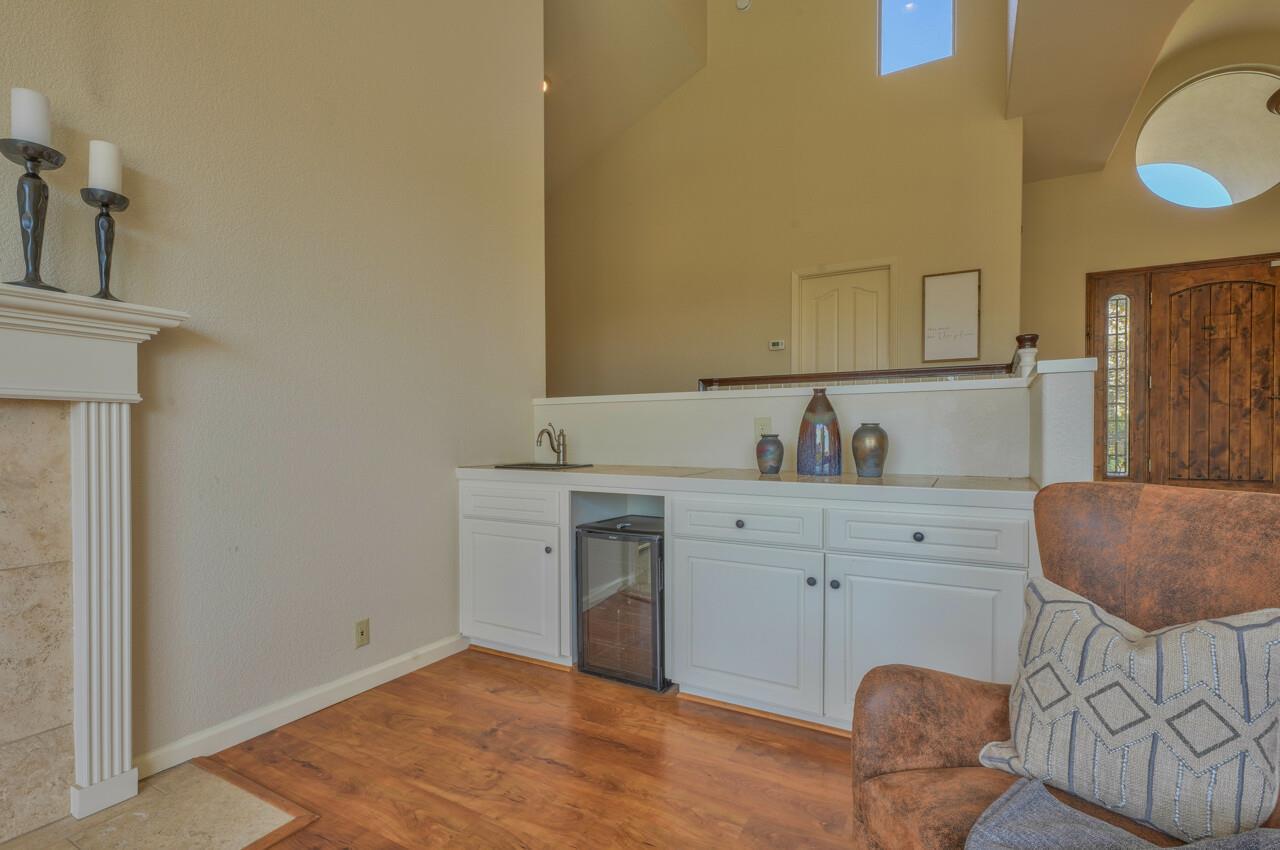 18447 Meadow Ridge Road Salinas, CA 93907 - Photo 15 of 55 Gallery Image 15