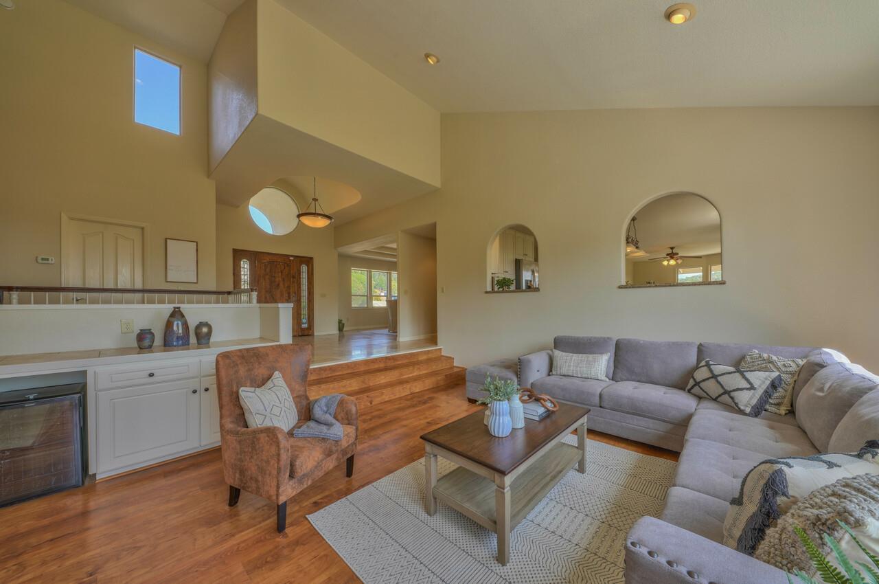 18447 Meadow Ridge Road Salinas, CA 93907 - Photo 16 of 55 Gallery Image 16