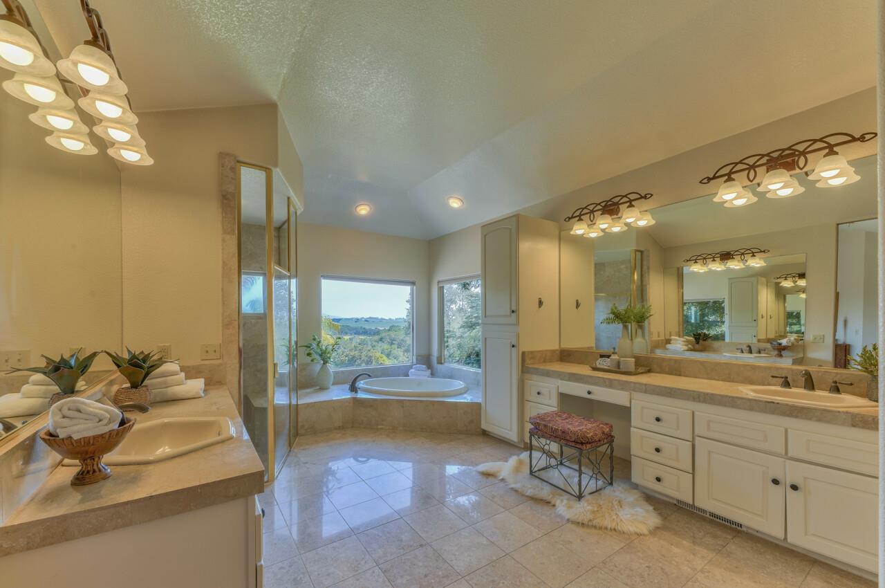 18447 Meadow Ridge Road Salinas, CA 93907 - Photo 33 of 55 Gallery Image 33