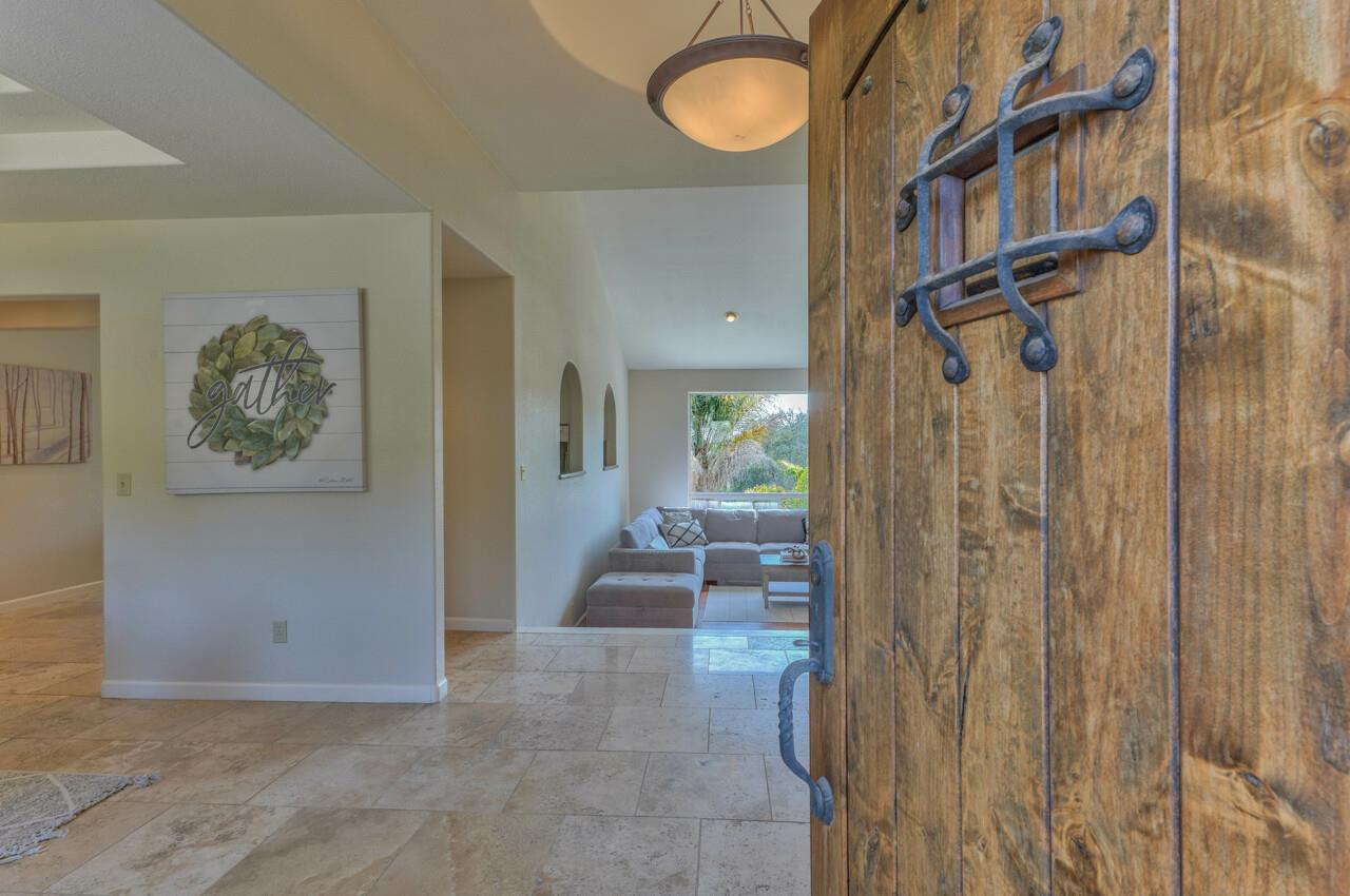 18447 Meadow Ridge Road Salinas, CA 93907 - Photo 9 of 55 Gallery Image 9