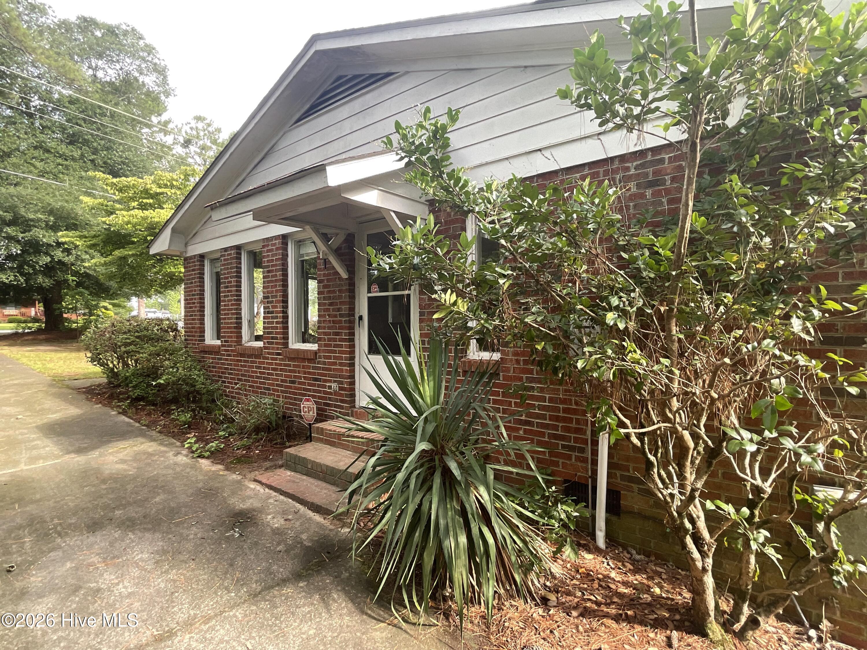 9761 Turnpike Road Laurinburg, NC 28352 - Photo 4 of 20