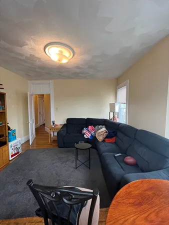 $3,995 | 59 Cedar Street, Unit 3L, Somerville, MA 02143