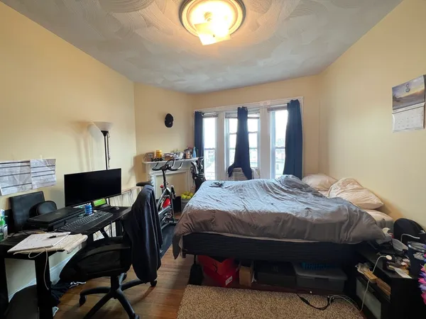 $3,995 | 59 Cedar Street, Unit 3L, Somerville, MA 02143