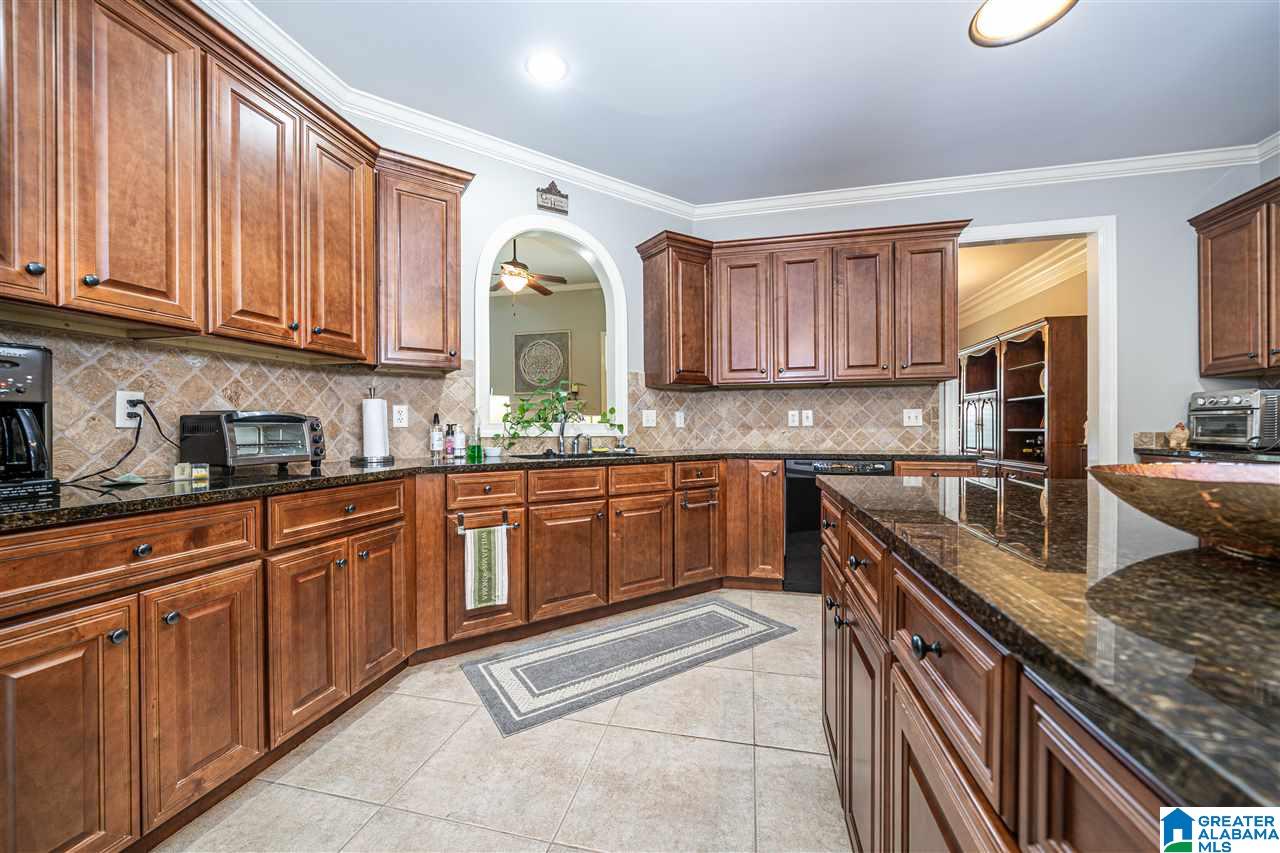 1077 South Hampton Place Birmingham, AL 35242 - Photo 17 of 40