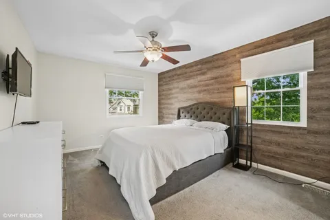 $2,450 | 627 Ascot Lane, Streamwood, IL 60107