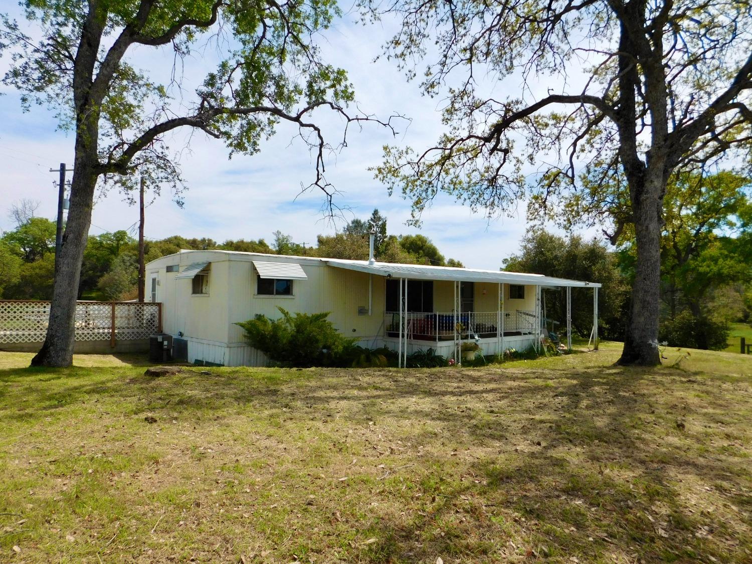 44630 Foxtail Road Coarsegold, CA 93614 - Photo 3 of 15 Gallery Image 3