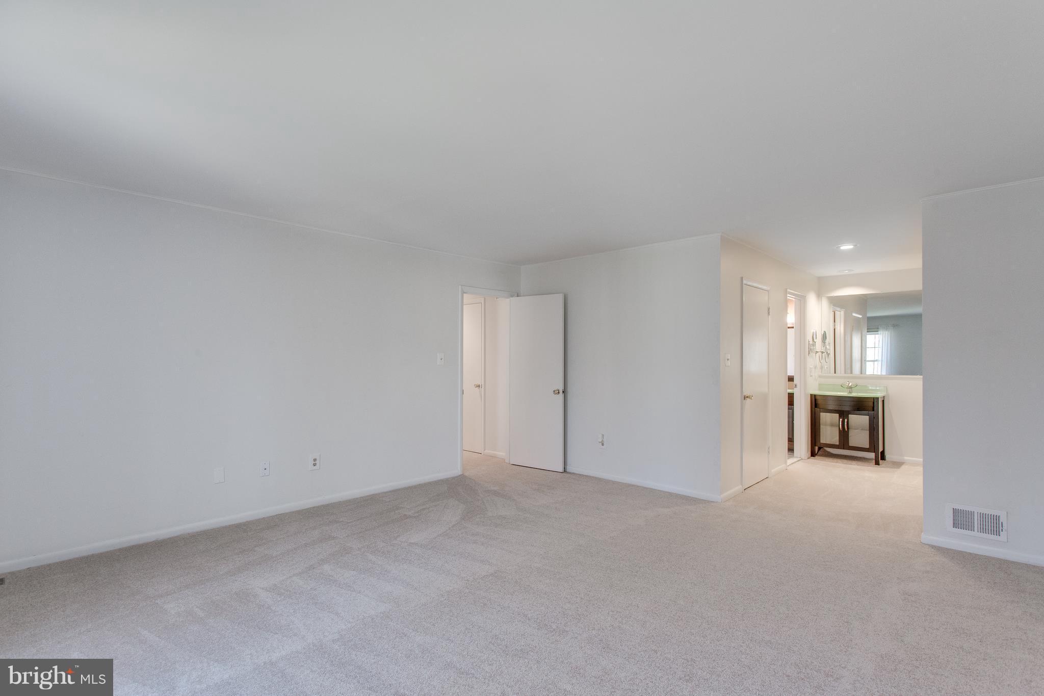 9860 Natick Road Burke, VA 22015 - Photo 14 of 30 Spacious Master Bedroom Suite