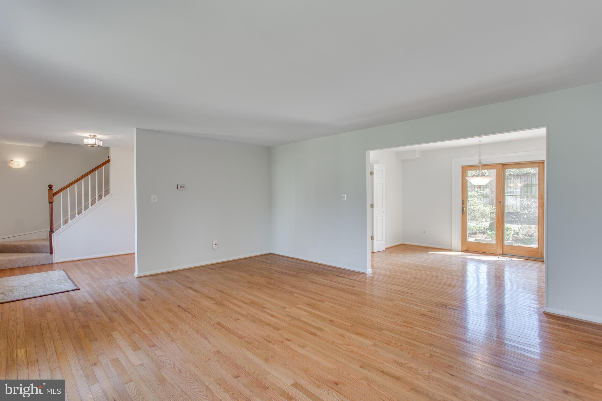 9860 Natick Road Burke, VA 22015 - Photo 4 of 30 Hardwoods on the Main Level