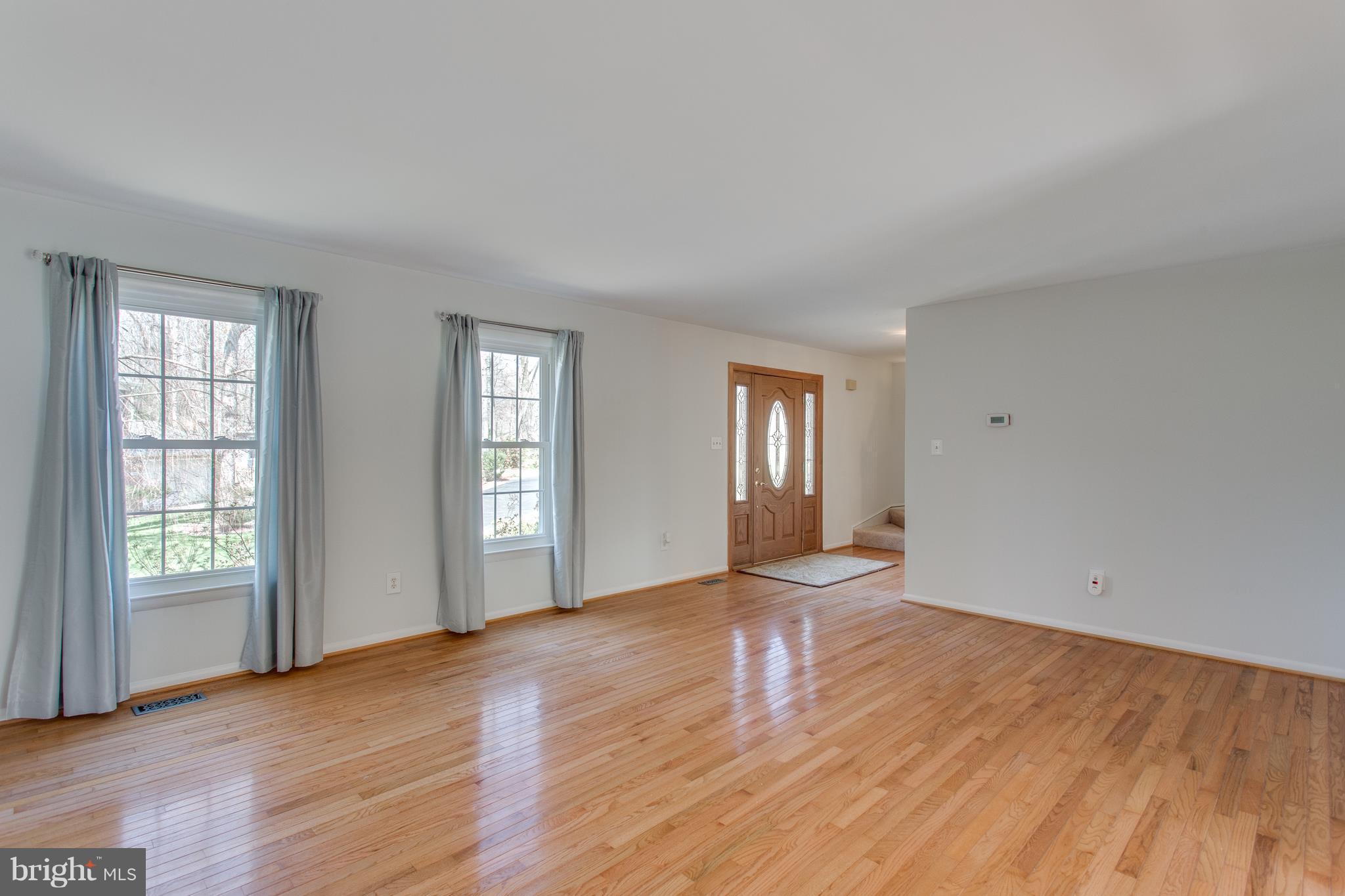 9860 Natick Road Burke, VA 22015 - Photo 5 of 30 Beautiful windows throughout home