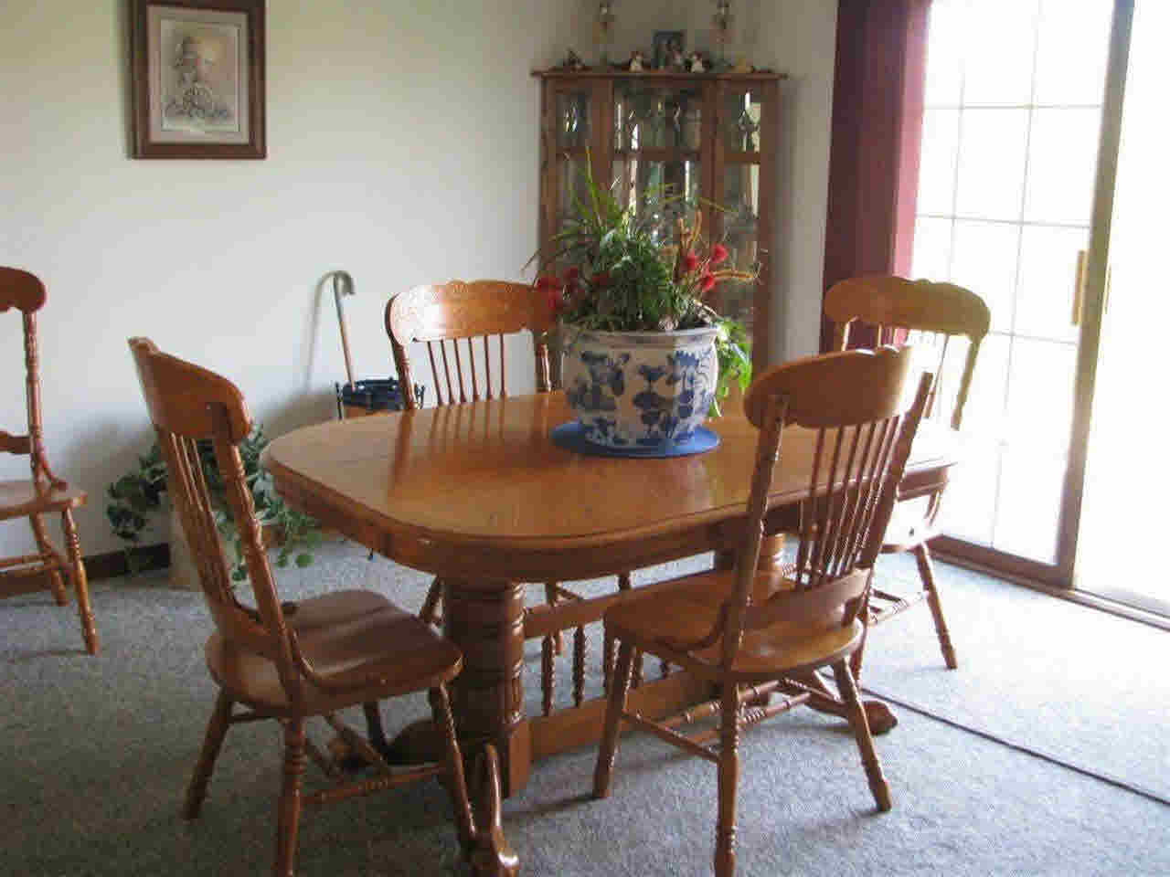 2236 South Henderson Road Vincennes, IN 47591 - Photo 3 of 9 Gallery Image 3