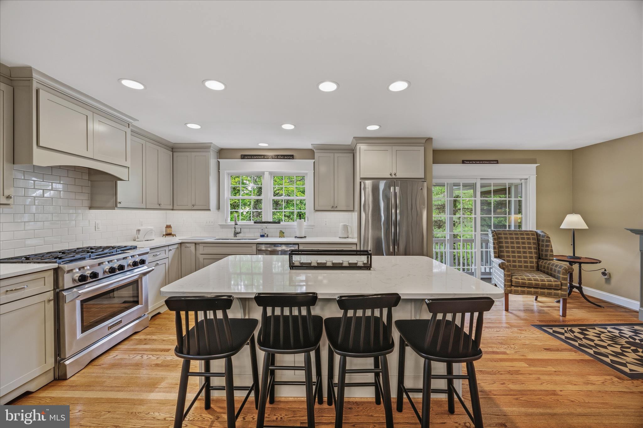 8 Rolling Farm Court Baltimore, MD 21228 - Photo 14 of 85