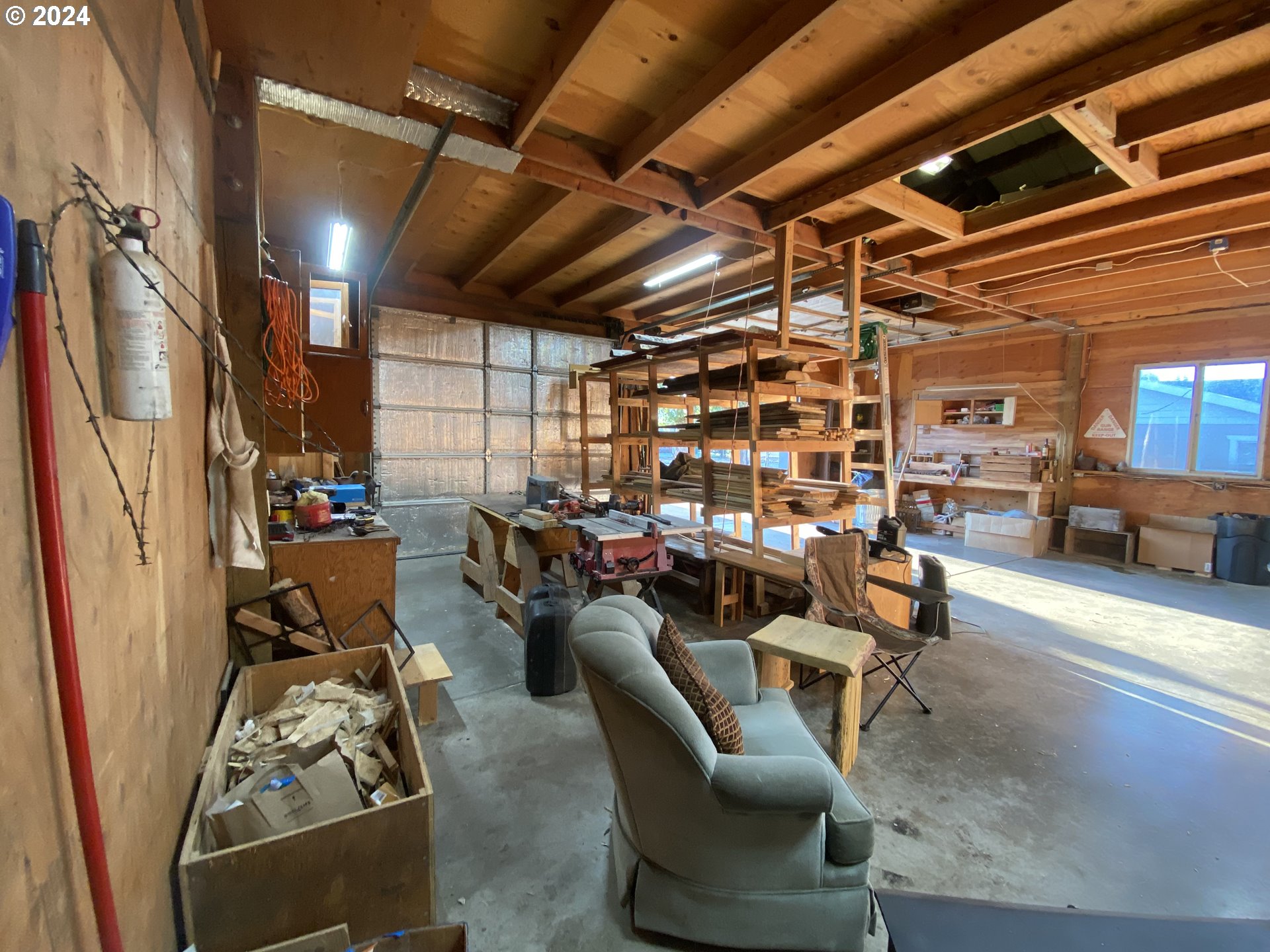 105 South 6th Street Elgin, OR 97827 - Photo 11 of 38 Shop