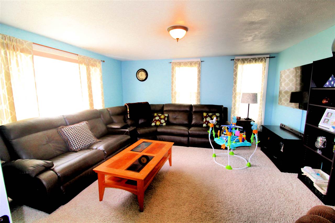 2984 Peet Road New Lothrop, MI 48460 - Photo 3 of 19