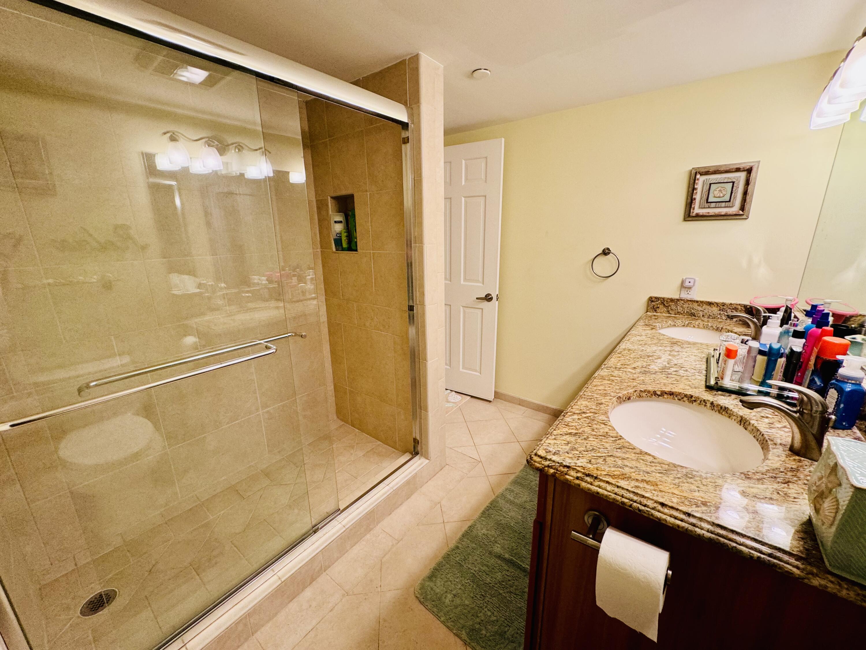200 South Beach Road, Unit 403 Tequesta, FL 33469 - Photo 22 of 46 IMG_1491