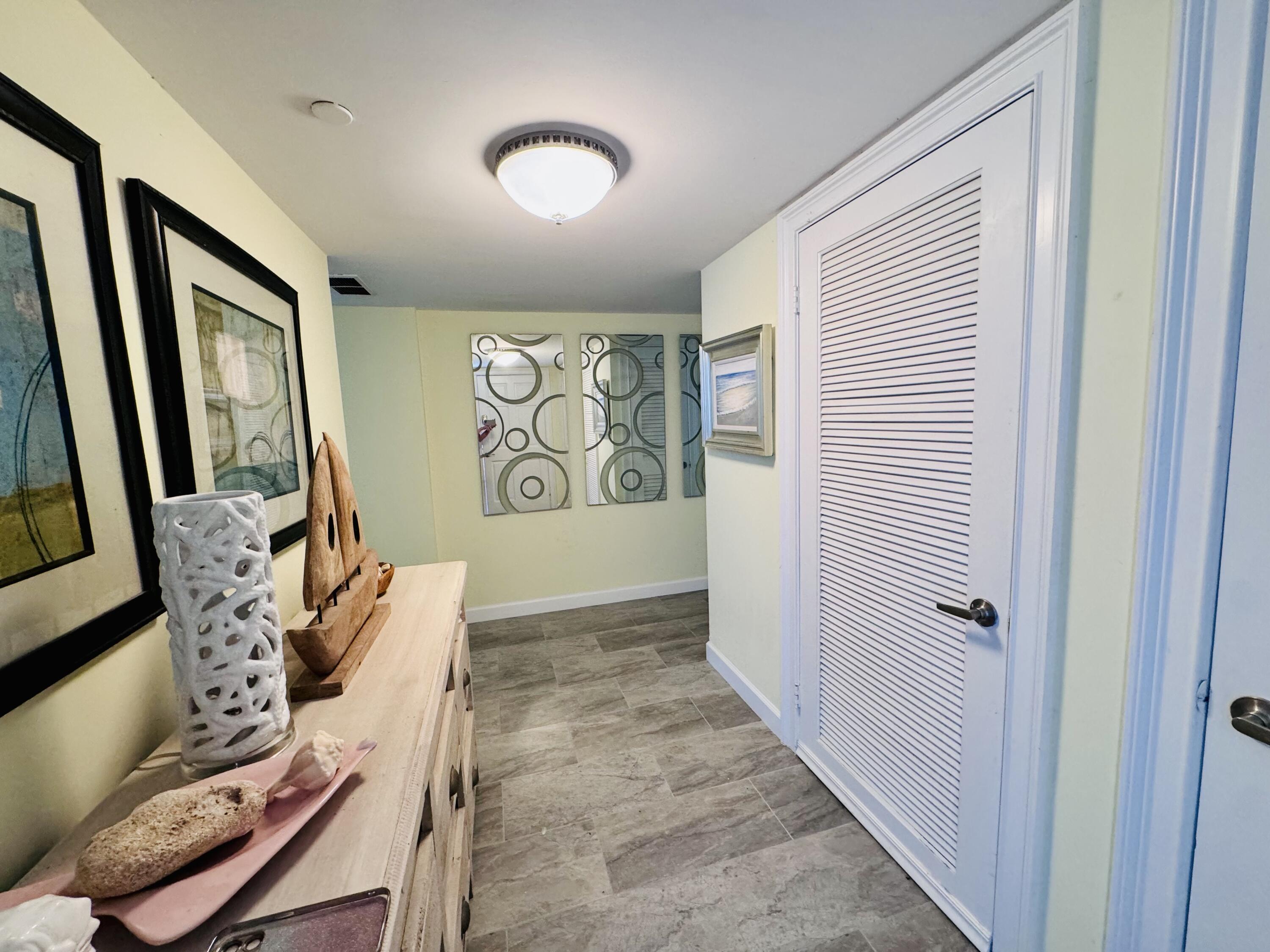 200 South Beach Road, Unit 403 Tequesta, FL 33469 - Photo 7 of 46 Unit Foyer