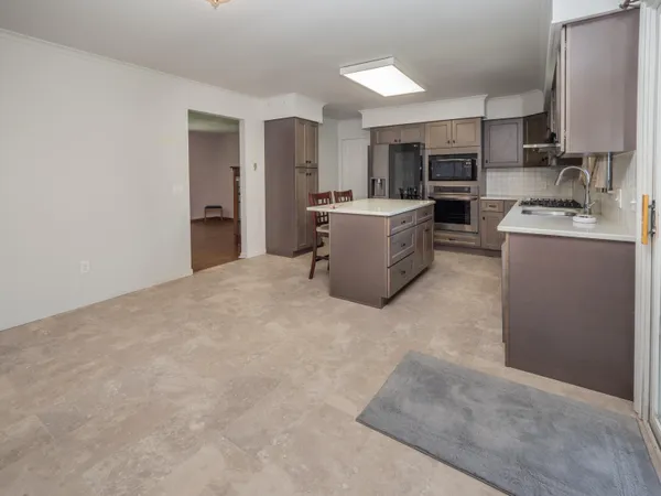 $499,000 | 48316 County Road 384, Grand Junction, MI 49056