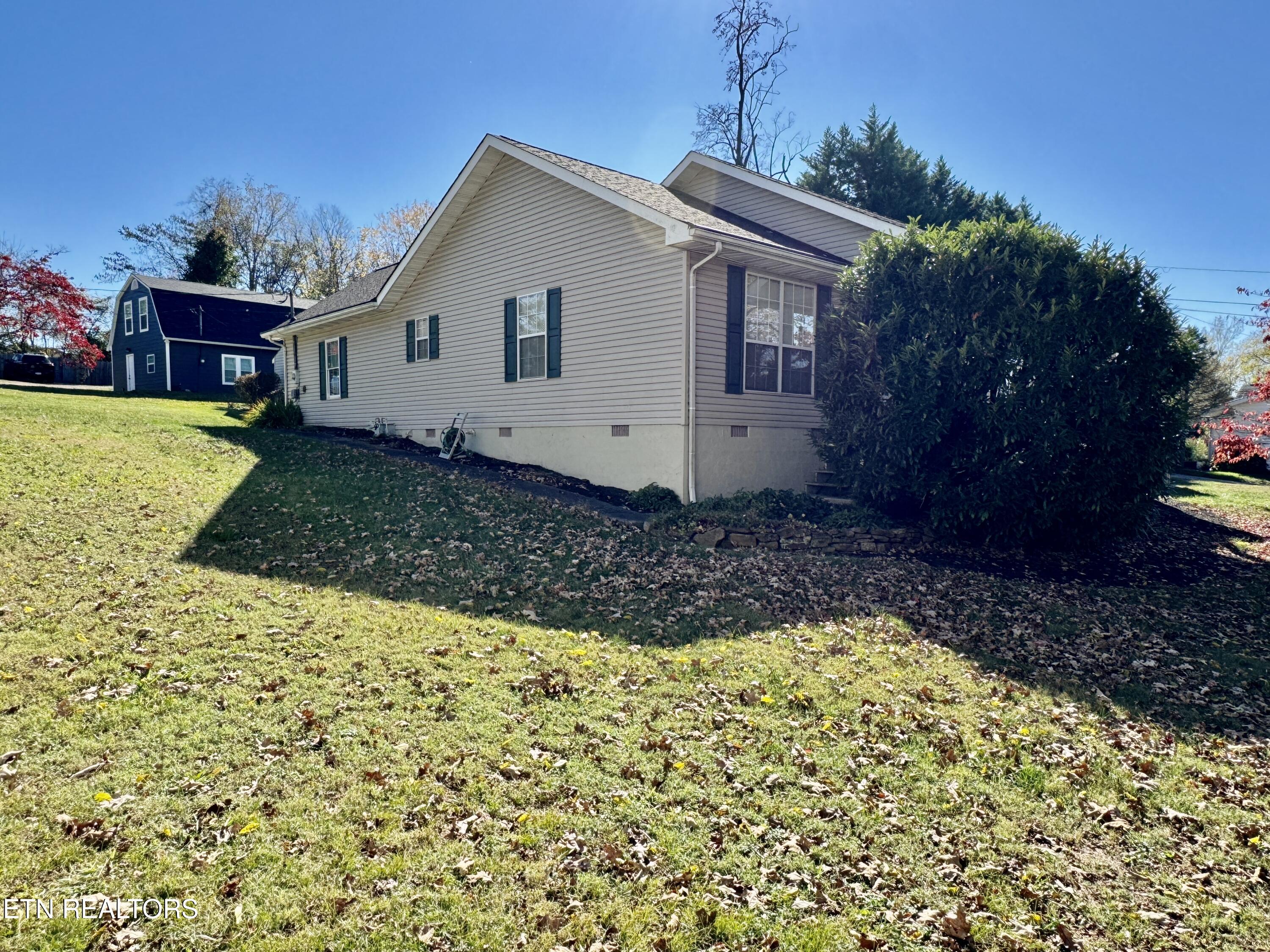 1710 Sevierville Road Maryville, TN 37804 - Photo 8 of 38 8